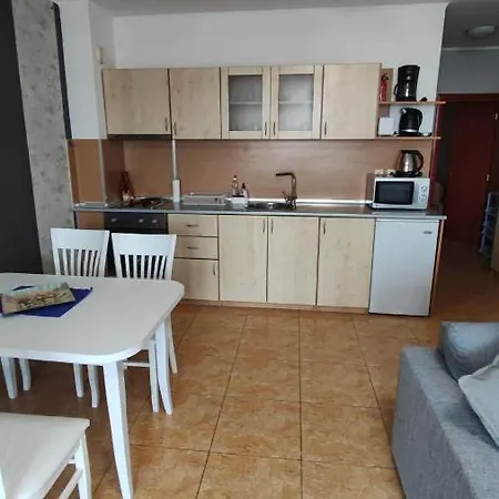 Apartament Apparemment Dolche Vita 1 *